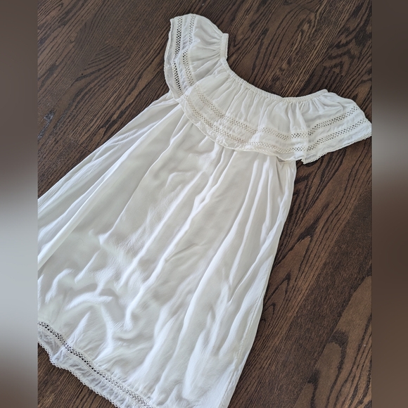 Aritzia Wilfred Off-the-Shoulder white Emmie Dress size M - Picture 3 of 9